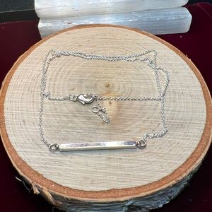 VTG| Silver-tone Bar Necklace ✨